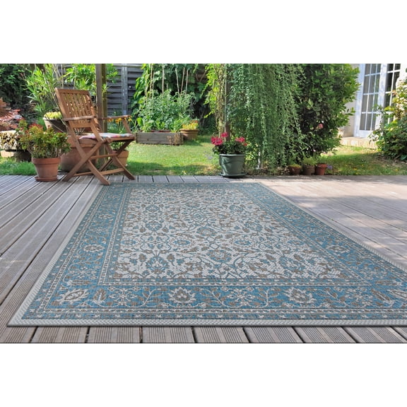 5.25' x 7.5' Floral Indoor Outdoor Area Throw Rug - Blue and Gray