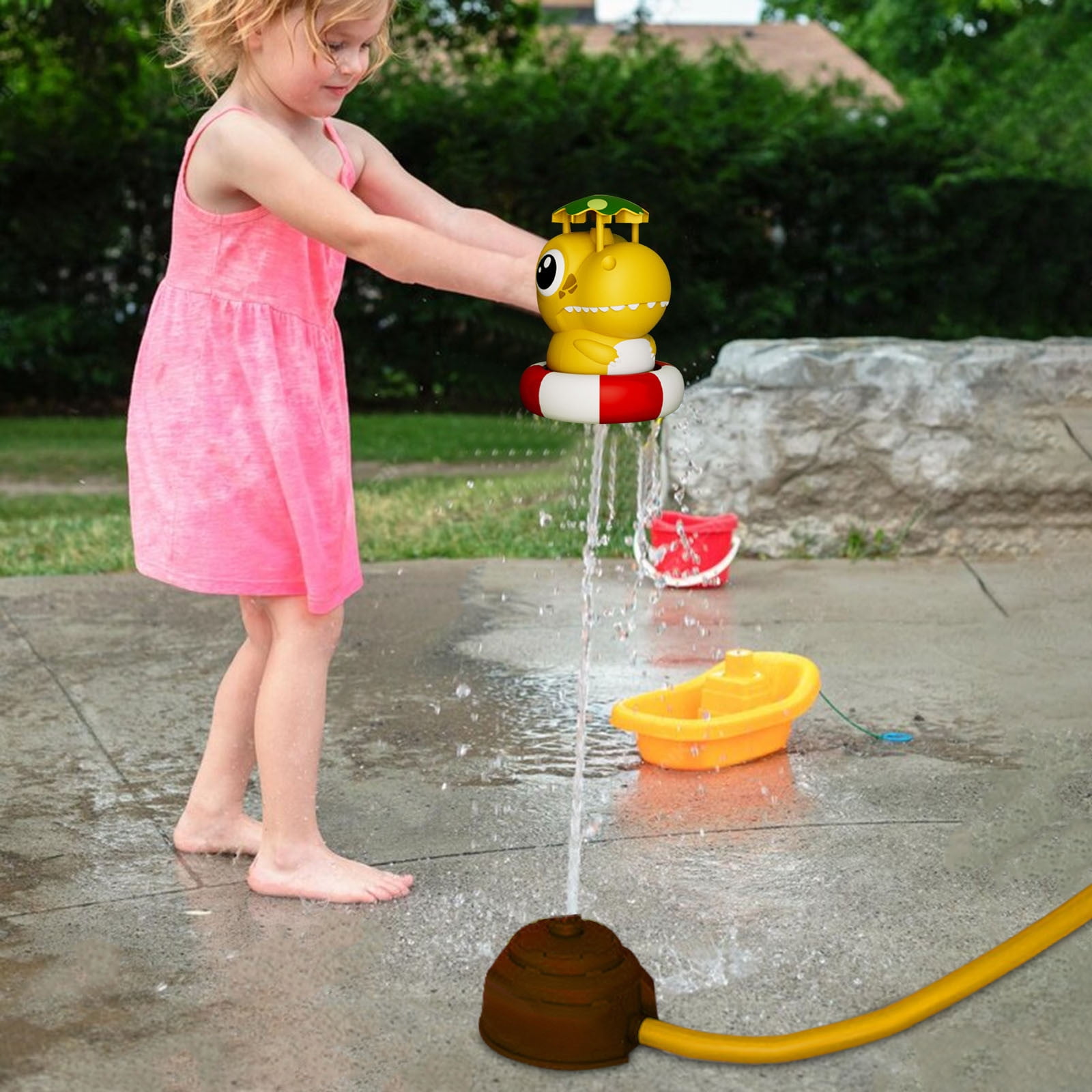 UUHYTG Flying Sprinkler Water Toy for Kids Outdoor Summer Play, Rotating Water Spray Toy for Backyard Garden Lawn Water Games, Outdoor Sprinkler Toy for Children Cooling Fun and Family Activities