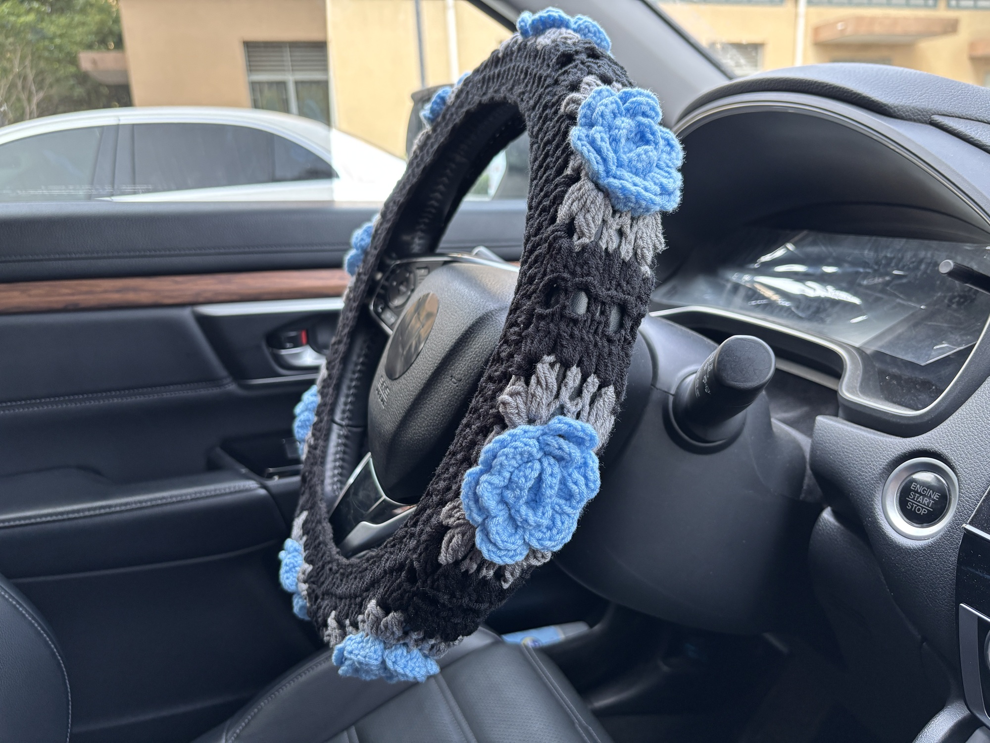 Crochet Roses Flower Steering Wheel Cover&Seat belt Cover: Car Accessory Gift