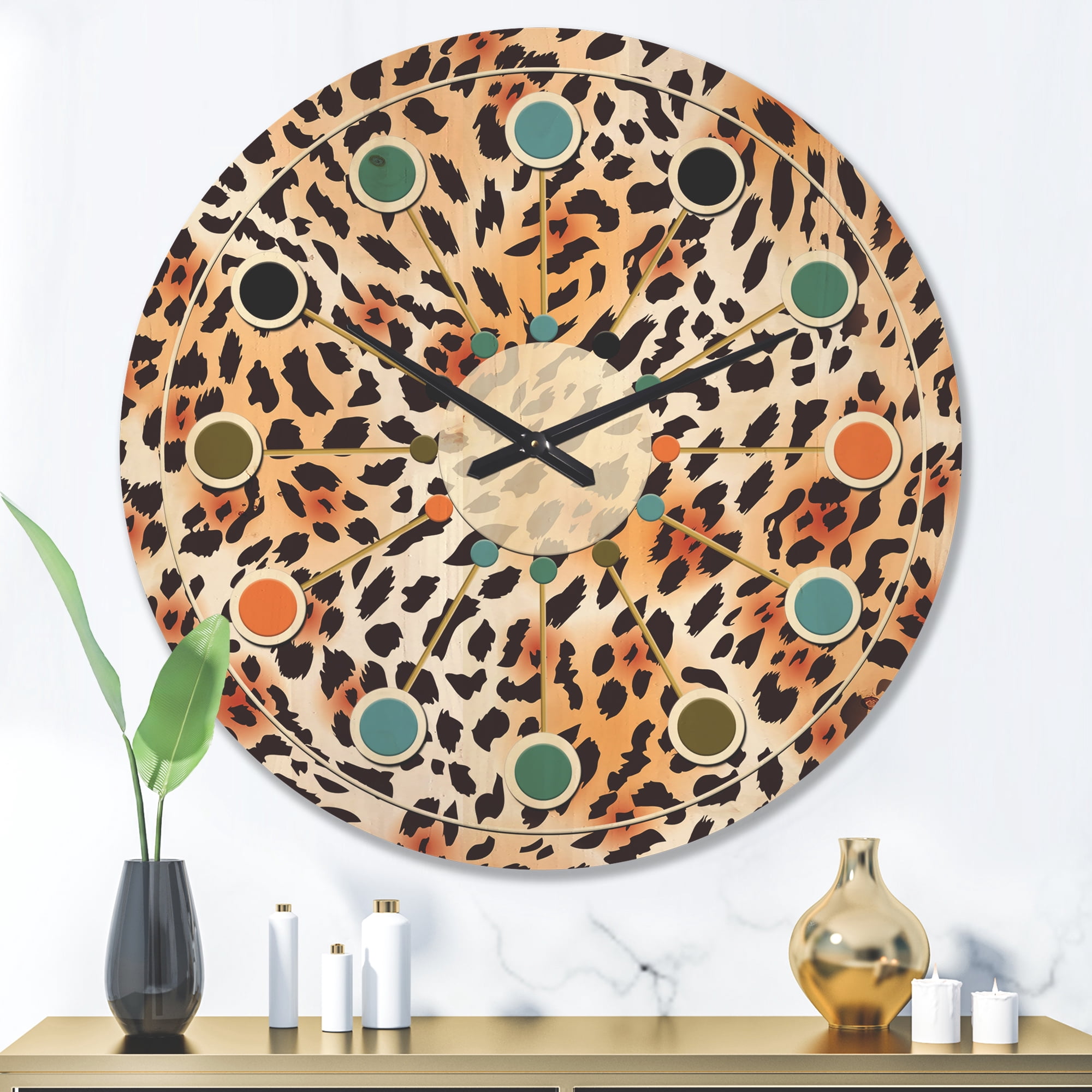 Designart 'Leopard Fur Safari Pattern II' Mid-Century Modern Wood Wall Clock