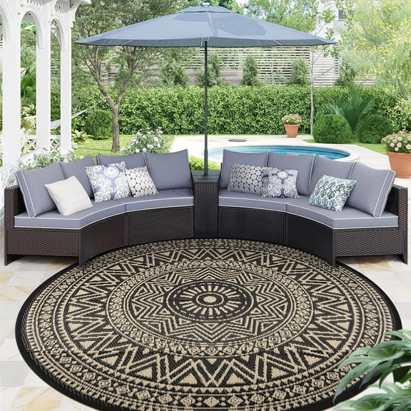 Waterproof 8 Foot Round Reversible Outdoor Rug in Black and Gold