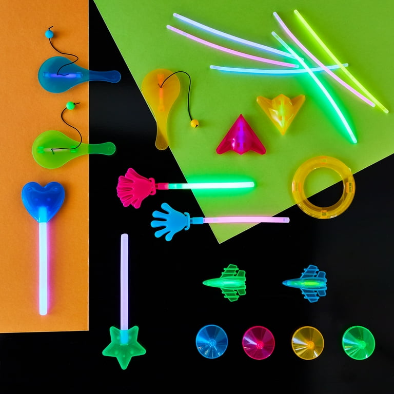Way to Celebrate Assorted Glow Sticks, 40 Count, 7.09" x 10.23" x 1",  0.7948lbs