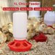 thumbnail image 2 of Comedero para pollos en forma de barril para pájaros y aves de corral, herramienta dietética de plástico para codornices, pollitos y gallinas, 2 of 5