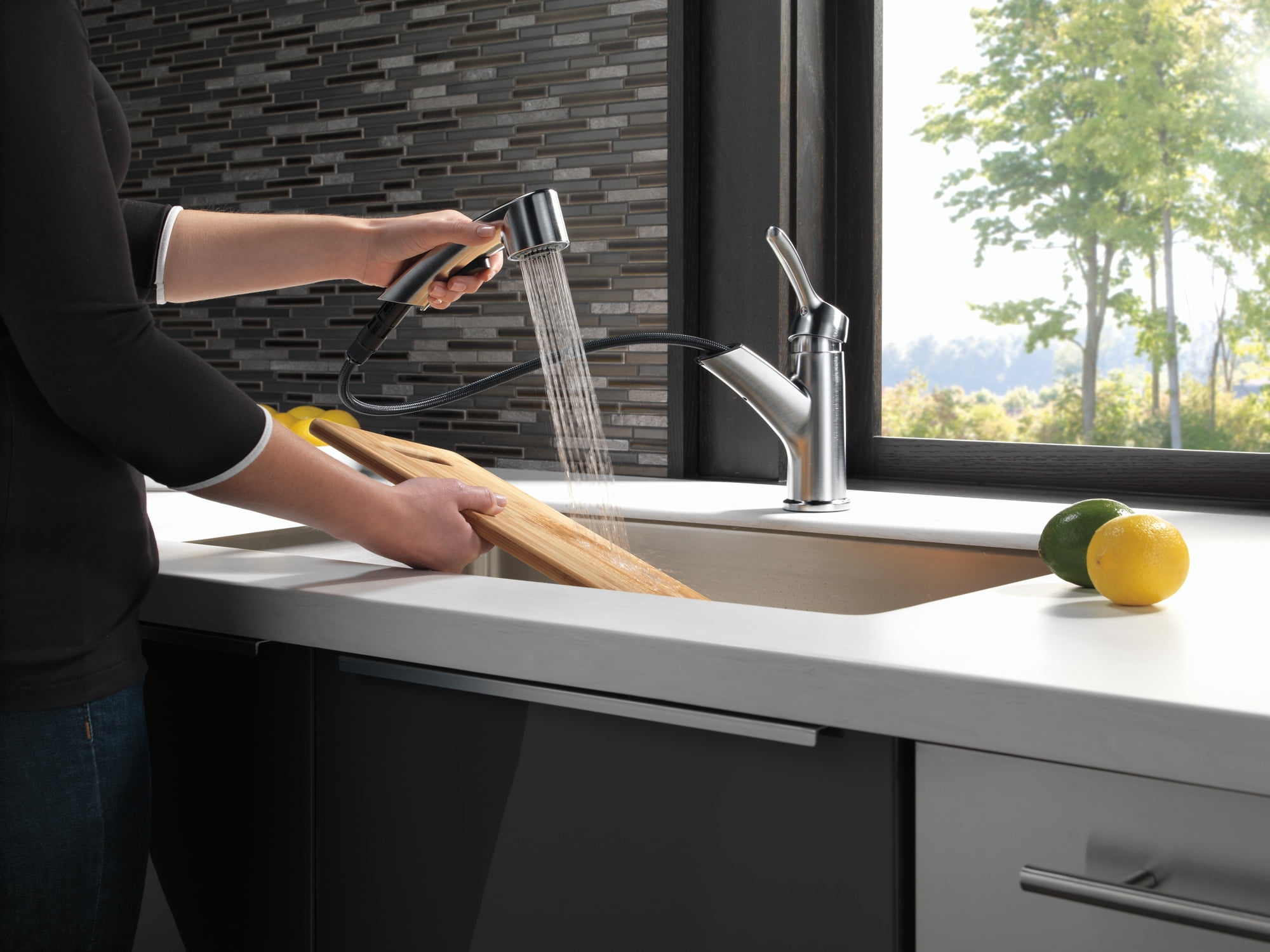 Collins Single Handle Pull-Out Kitchen Faucet in Arctic Stainless 4140-AR-DST