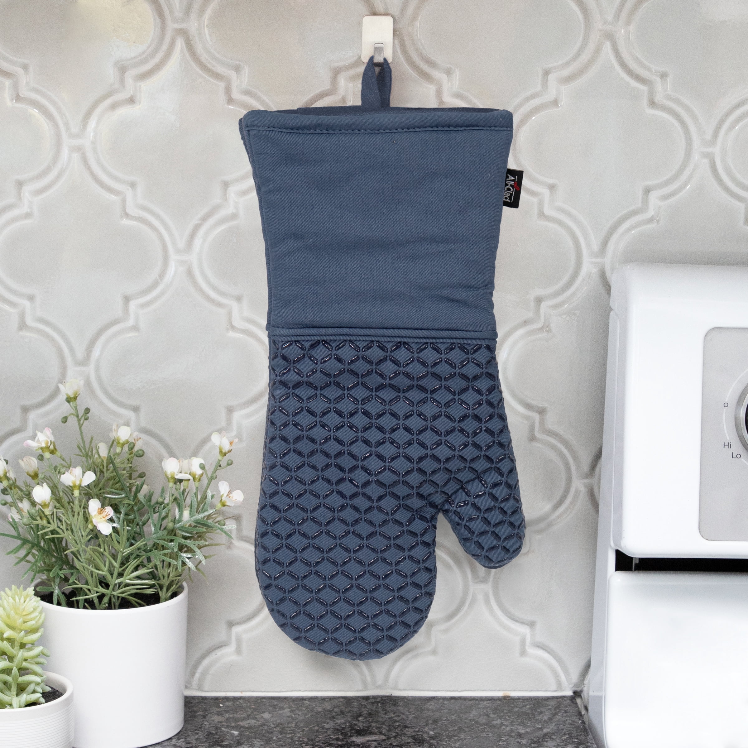 All-Clad Ogee Silicone Printed Oven Mitt, 2-Pack, Indigo