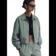 thumbnail image 3 of Chaqueta Corta para Mujer, Anorak Utilitario Extragrande con Cremallera, Color Verde Talla M, 3 of 9
