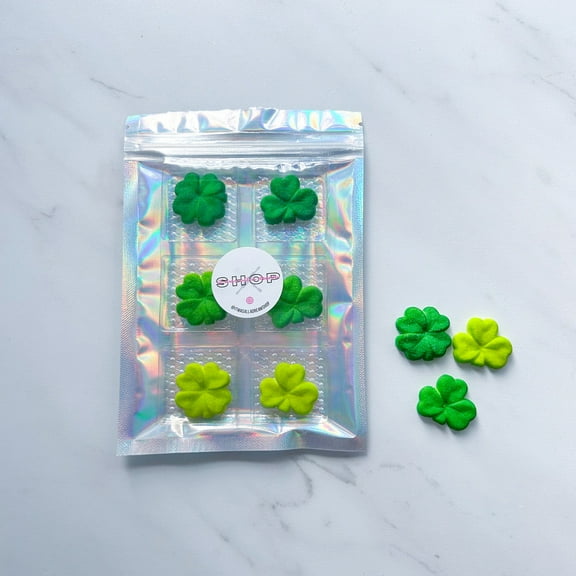 SUGAR SHAMROCK EDIBLE DECORATIONS