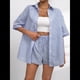 thumbnail image 4 of Conjunto de 2 Piezas para Mujer: Camiseta de Rayas de Corta de Verano y Mini Shorts Holgados de Cintura Alta. Azul M, 4 of 7