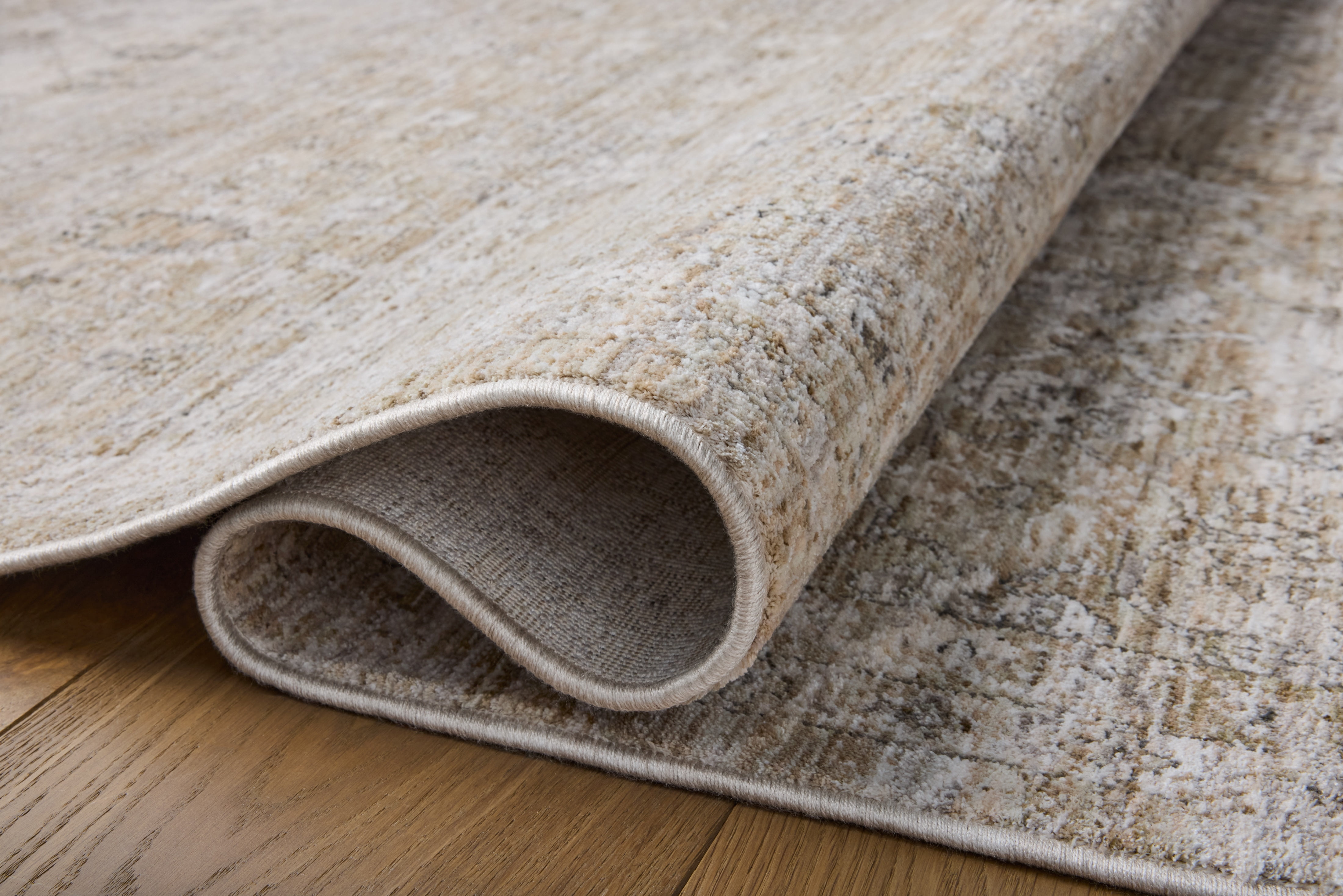 Loloi Tabitha Ivory / Khaki 3'-9" x 5'-9" Accent Rug