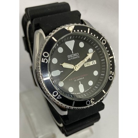 Seiko Automatic Diver's 200m 21 Jewels Black Dial Rotating Bezel Day/Date 7s26 Movement Japan Made Wrist Watch