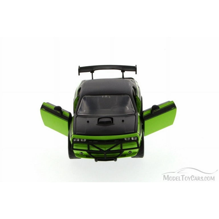 Fast & Furious Diecast: Letty's 2011 Dodge Challenger SRT8
