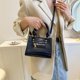 thumbnail image 2 of Bolso de mano para mujer, diseño de cocodrilo, bolso de hombro de cuero PU, elegante embrague (azul) Likrtyny Para Estrenar, 2 of 3
