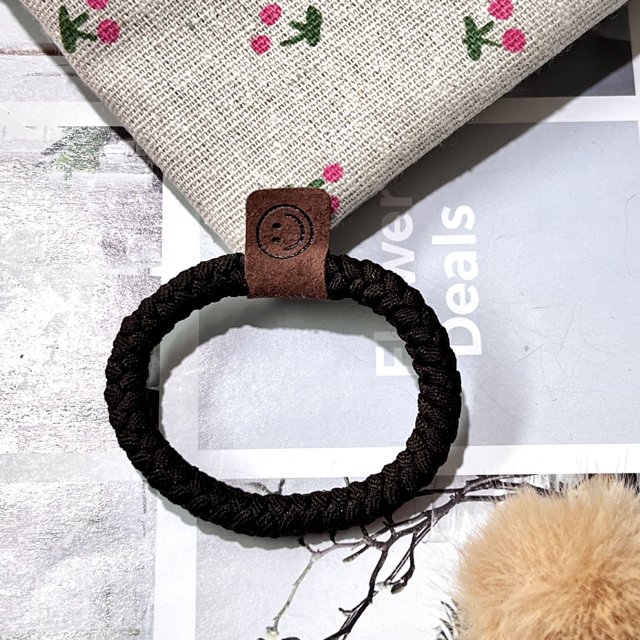Diadema de color marrón leche con una cuenta tejida, tocado sencillo para niña, muy elástico, duradero, anillo para el cabello con cara sonriente, cómodo de usar