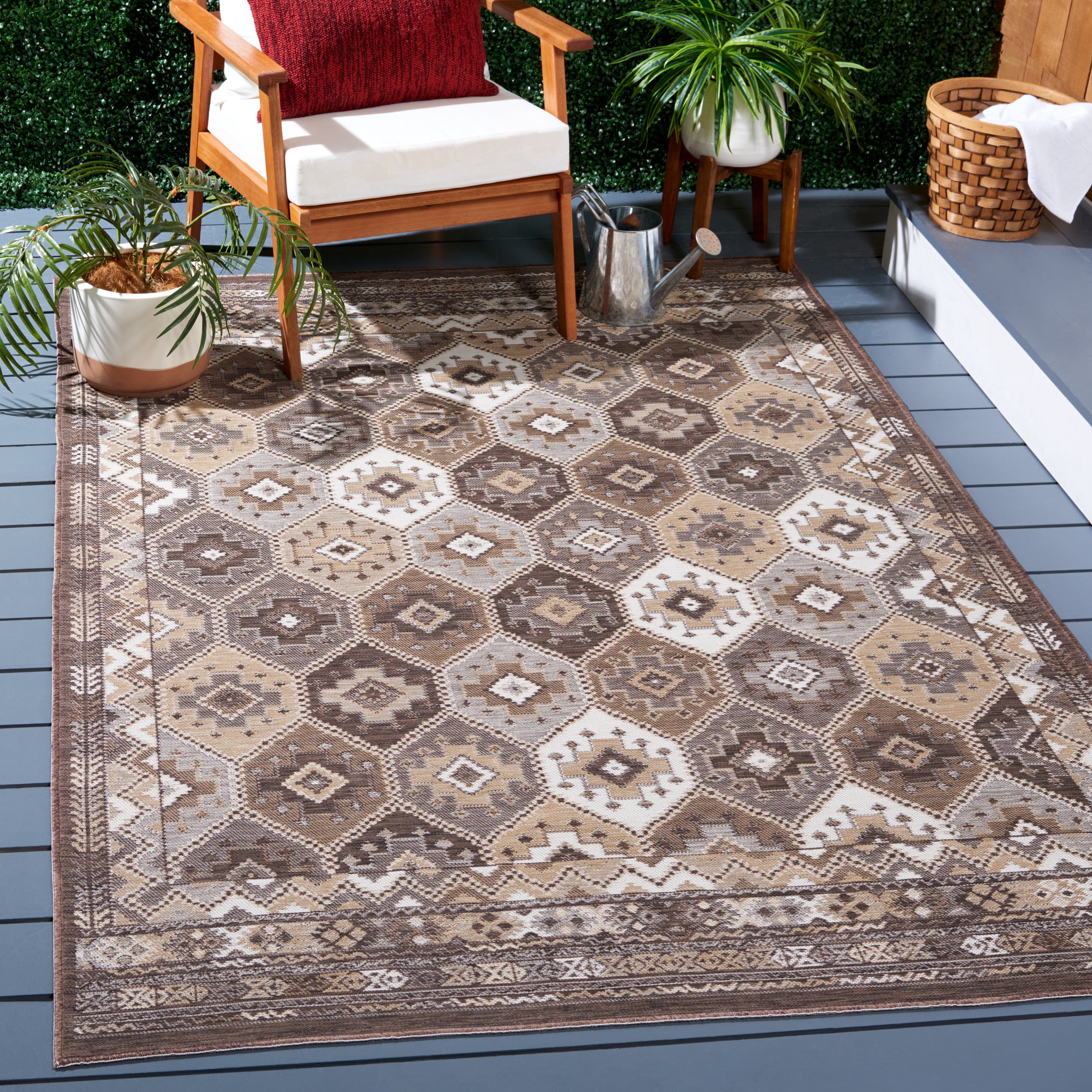 SAFAVIEH Sunrise Lara Geometric Reversible Indoor/Outdoor Area Rug, Ivory/Beige Brown, 4' x 5'7"