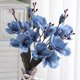 thumbnail image 1 of Xiao Hua Flores de magnolia artificiales, 6 unidades, 43 cm, azules, realistas, de seda. Flores artificiales de magnolia duraderas para decoración del hogar. Ramo de magnolia de seda., 1 of 5