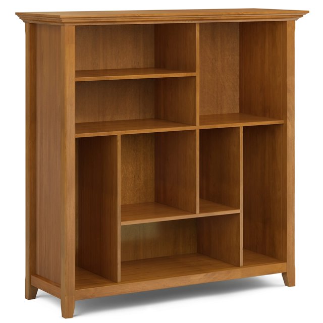 Librería SIMPLIHOME Amherst de madera maciza 112 cm con 8 compartimentos