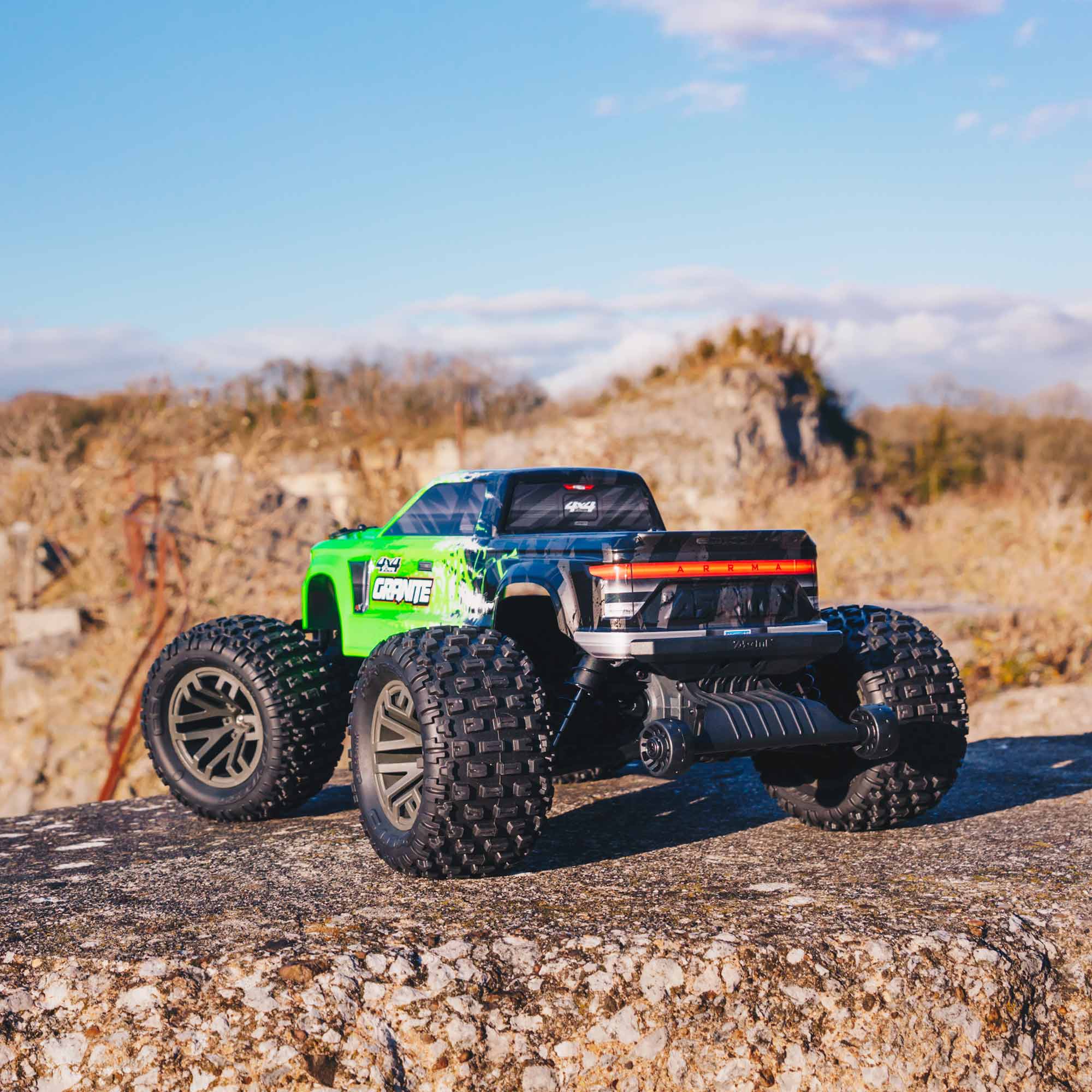 ARRMA RC Truck 1/10 GRANITE 4X4 V3 3S BLX Brushless Monster Truck RTR Battery and Charger Not Included Green ARA4302V3T1 Trucks Electric RTR 1/10 Off-Road - image 4 of 11