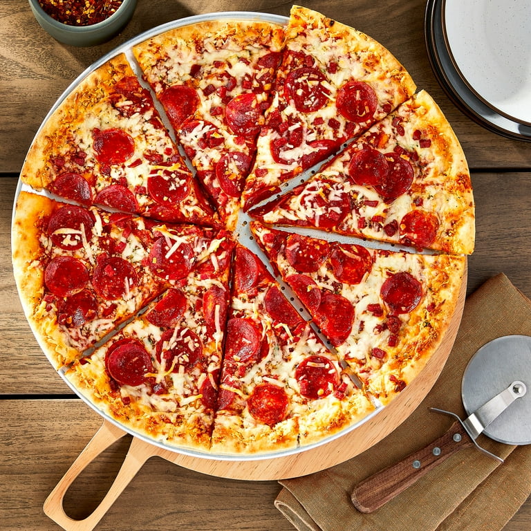 Marketside Pepperoni Pizza, Traditional Crust, Extra Large, Marinara Sauce, 16 inch (Fresh) Marketside Pepperoni Pizza, Traditional Crust, Extra Large, Marinara Sauce, 16 inch (Fresh)