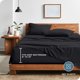 thumbnail image 4 of Juego de Sábanas Lavadas Bare Home Colección Premium 1800 3 Piezas Twin Negro, 4 of 6