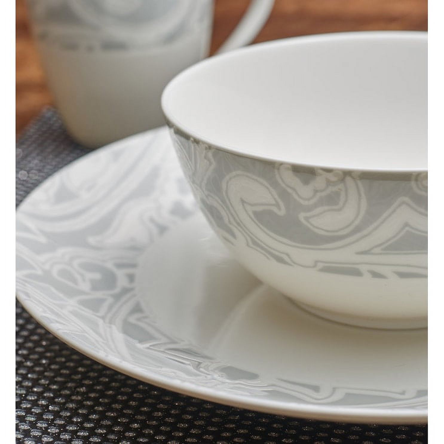 Red Vanilla Greystone 16 Piece Dinner Set 1 White　並行輸入品 Red Vanilla Square Crimson Red 16-piece Dinner Set - Bed Bath