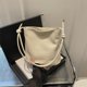 thumbnail image 4 of Bolso de cubo informal de estilo perezoso para mujer, nuevo estilo de otoño, combina con todo, sencillo, para ir al trabajo, bolso de un solo hombro debajo del brazo, bolso de mensajero de moda, 4 of 5