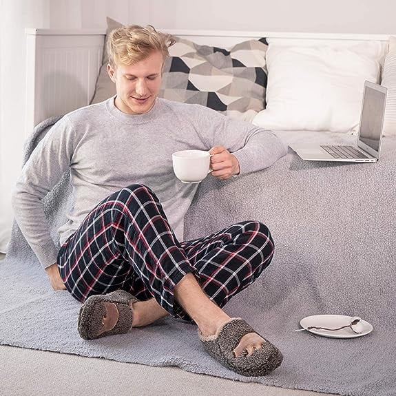 ULTRAIDEAS Fuzzy Slippers Socks for Men Soft Sole Sherpa Fleece