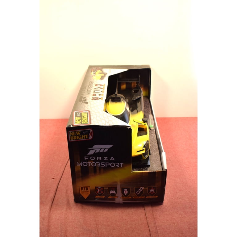 New Bright 1:8 Scale Radio Control Cadillac V-Series 4x4 Forza