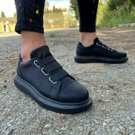 

Pablo in All Black