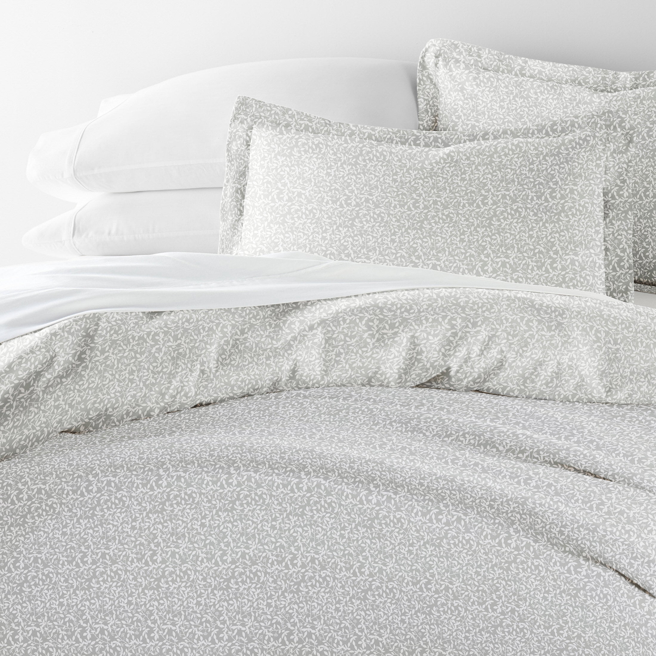 Noble Linens Gray Vine Trellis Print 3-Piece Duvet Cover Set, Full/Queen