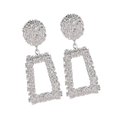 thumbnail image 4 of Pendientes colgantes Metal trapezoidal geométrica Zulema Plata, 4 of 7