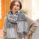 thumbnail image 2 of Bufanda de invierno a cuadros para mujer, chal de tartán cálido y acogedor, bufandas de invierno de gran tamaño para mujer, 2 of 6