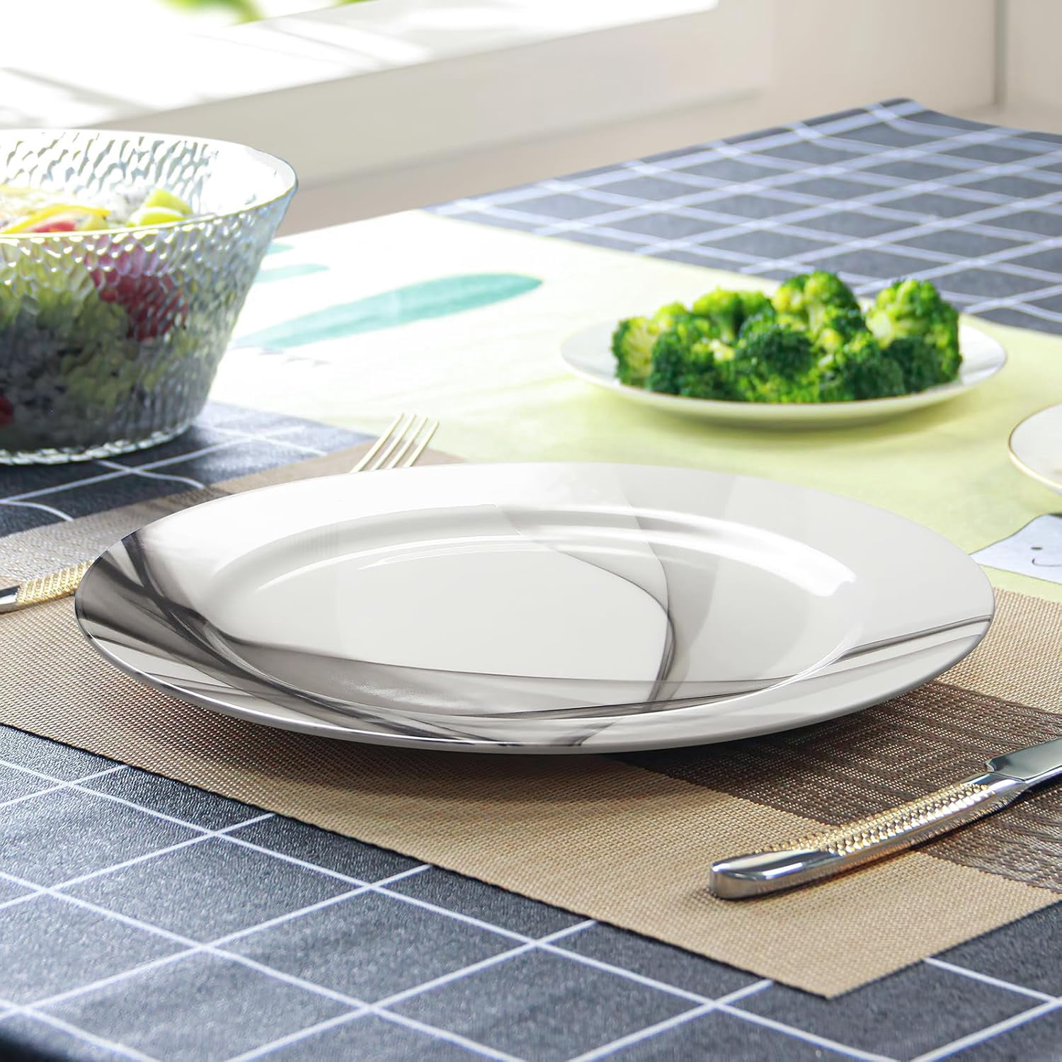 6.5 Inch Porcelain Plate Set of 6, White Dessert Plates Ceramic Salad Appetizer Plates for Christmas party, Ceramic Plates for Dinner