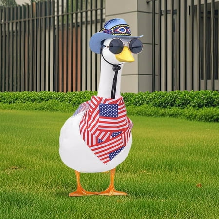 Xheghe Independence Day Flag Decoration Set - Waterproof Goose Sculpture for Festive Yards Porches and Gardens Perfect for Holidays and Special Occasions