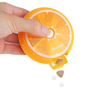 Portatif 7-day Forme de fruit Organisateur rotatif Cas de pilules de fruits 7 Fente Pill Organizer Cover Case Weekly Drug Petite boîte