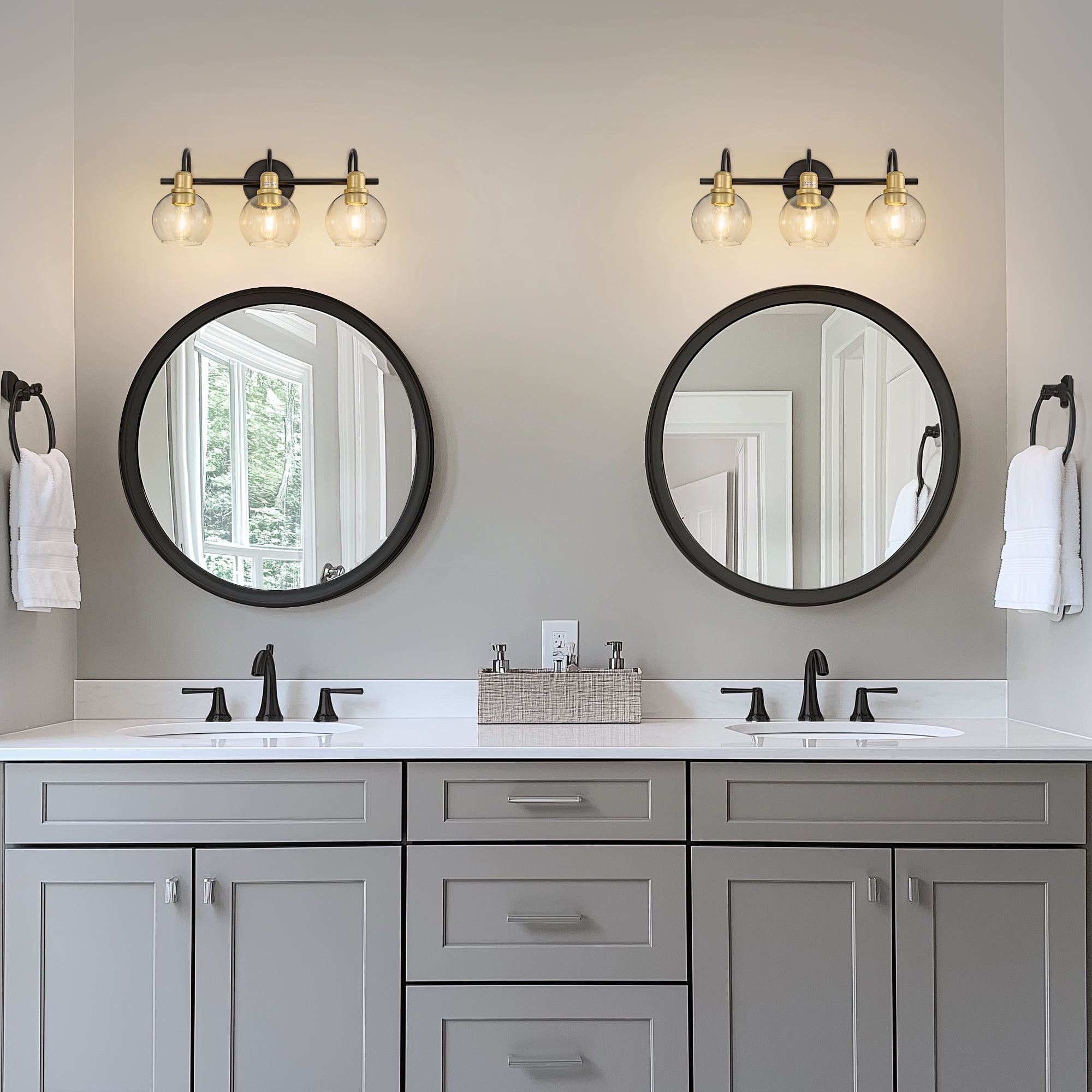 YANSUN  19.68 in 3-Light Matte Black and Gold Industrial 3-Light Bathroom Vanity Light with Clear Glass Globe Shades, for Bathroom, Powder Room, Vanity Table