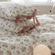 thumbnail image 5 of Juego de Edredón LifeTB Queen Floral Rosa Blanco 3 Piezas, 5 of 7