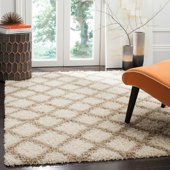 SAFAVIEH Layla Geometric Plush Shag Area Rug, Ivory/Beige, 3' x 5'