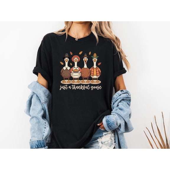Thankful Goose Shirt Fall Thanksgiving Tee, Funny Silly Goose Shirt, Autumn T-shirt for Women & Men