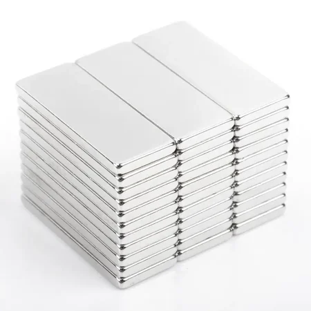 

30pcs 20x8x1.5mm Strong Rare Earth Magnets Bars Small Tiny Rectangular Neodymium Magnets Heavy Duty For Crafts Refrigerator Cabinets Cruise Tool Storage Industrial
