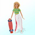 thumbnail image 2 of Traje de moda Barbie, 4 piezas, 4 accesorios para muñeca, pa, 2 of 5
