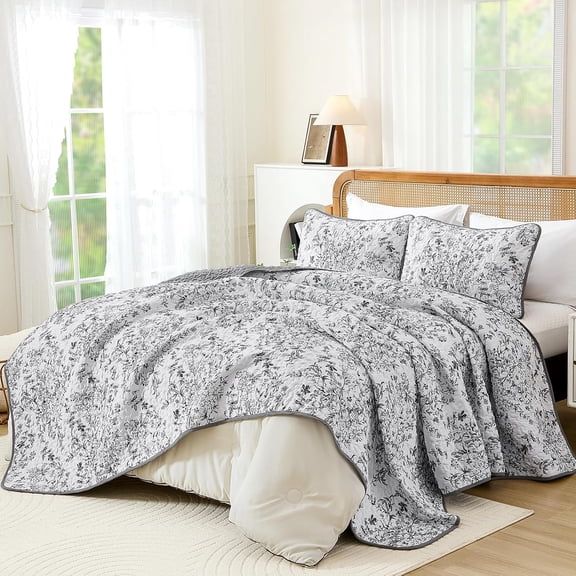 King Size Quilt Set with 2 Pillowcases Grey Botanical Print Soft Microfiber Lightweight Coverlet for All Season Farmhouse Style Bedroom Decor