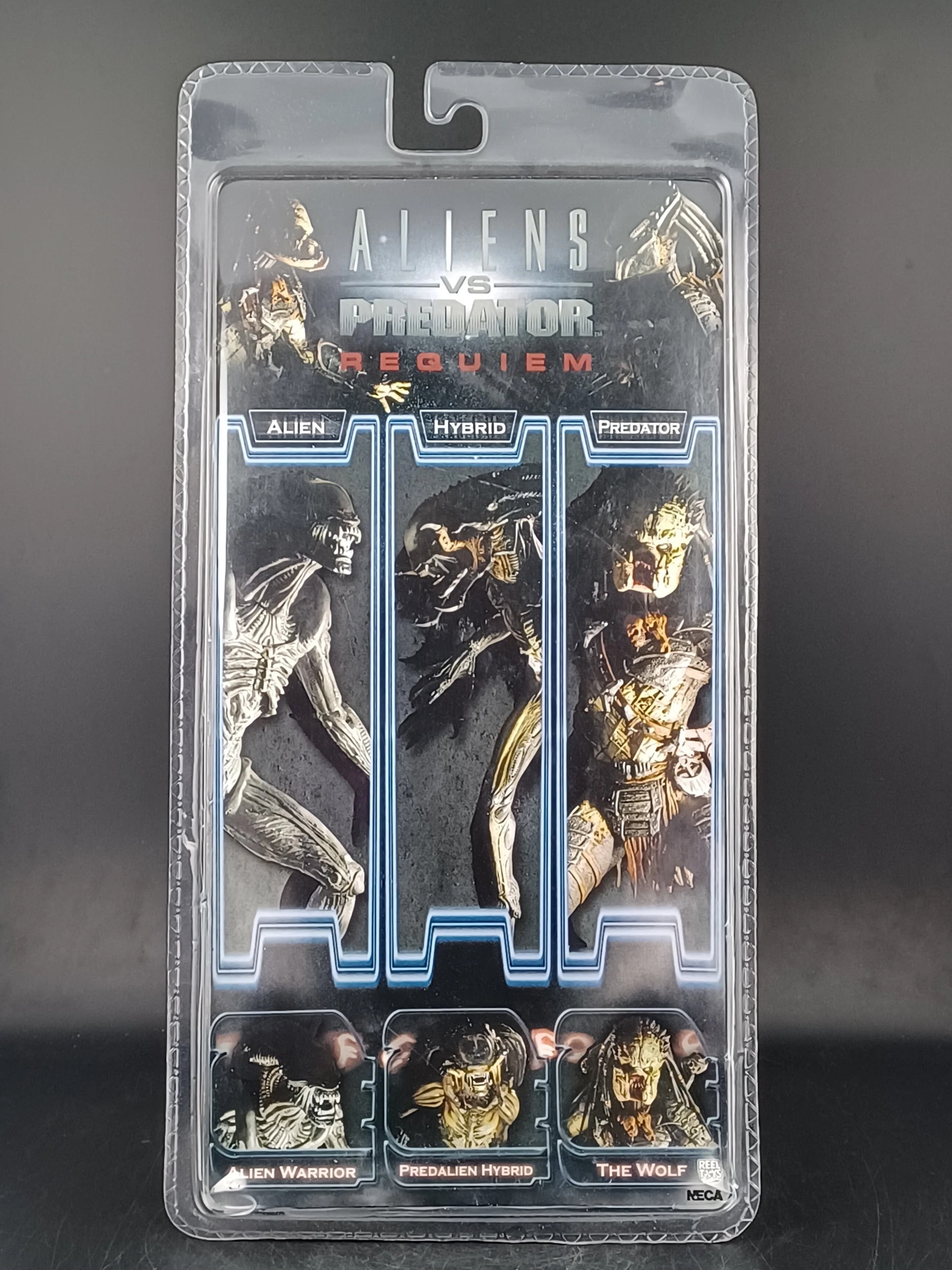 Aliens vs. Predator: Requiem Series 2 Action Figure Set