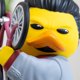 thumbnail image 5 of Figura coleccionable de vinilo con forma de pato de goma TUBBZ Kazuma Kiryu, 5 of 5