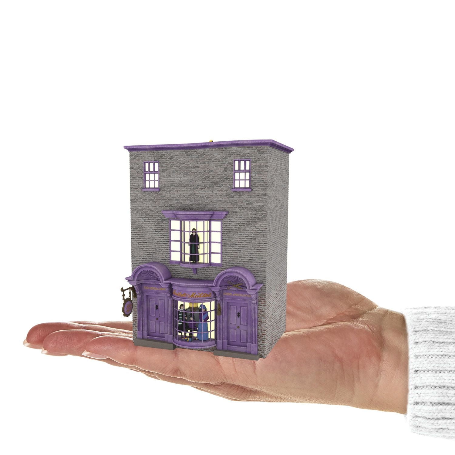 Hallmark Keepsake Christmas Ornament (Harry Potter Madam Malkin's Robes for All Occasions)