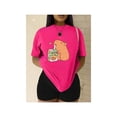 thumbnail image 1 of Playera Blusa Divertida De Capybara Tomando Jugo Ropa De Mujer Capibara Color Fucsia Talla Mediana Marca Emil SaEs, 1 of 4