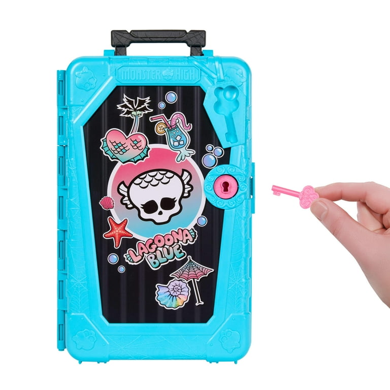 Monster High Skulltimate Secrets Gore-geous Oasis Playset, Lagoona