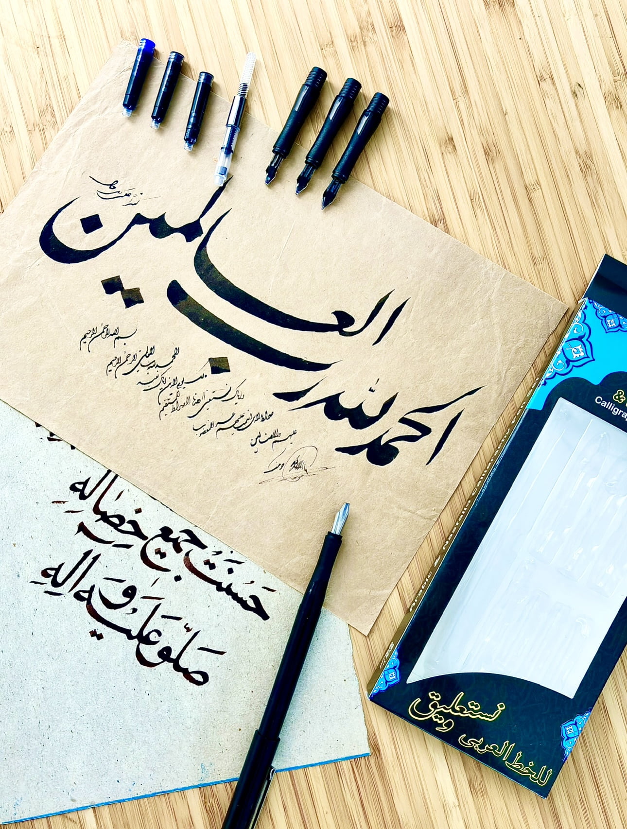 Arabic & Nastaliq Bamboo like Calligraphy Pen Set – 4 Steel Nibs (3mm, 2.3mm, 1.6mm, 0.8mm) Qalam Style Fountain Pen – Includes Refillable 3 Ink Cartridges – For Arabic, Farsi, Urdu & Hebrew Scripts