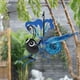 thumbnail image 3 of Farol solar para jardín, decoración colgante de abeja, decoración para insectos al aire libre, impermeable y estéticamente agradable (azul), 3 of 7