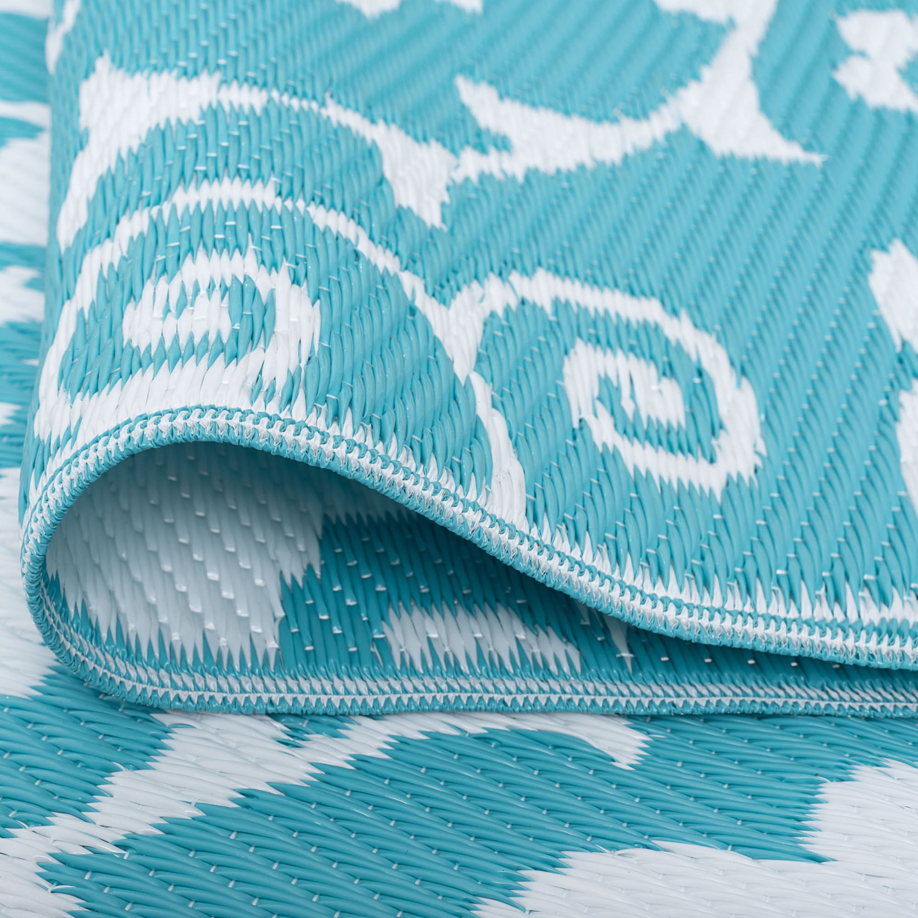 8x10 Reversible Aqua and White Polypropylene Outdoor Floral Area Rug