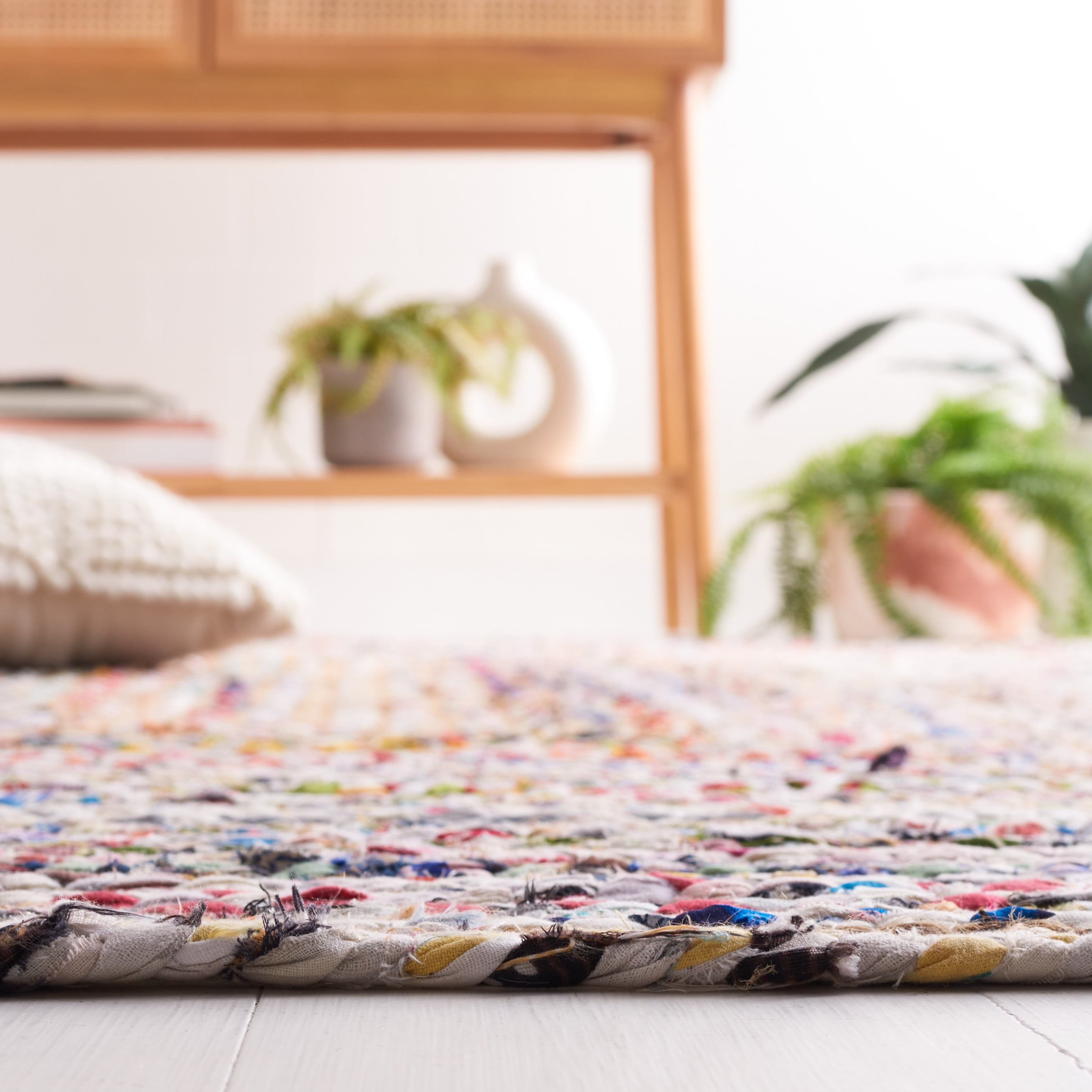 SAFAVIEH Cape Cod Miah Braided Area Rug, 2'3" x 18', Beige/Multi